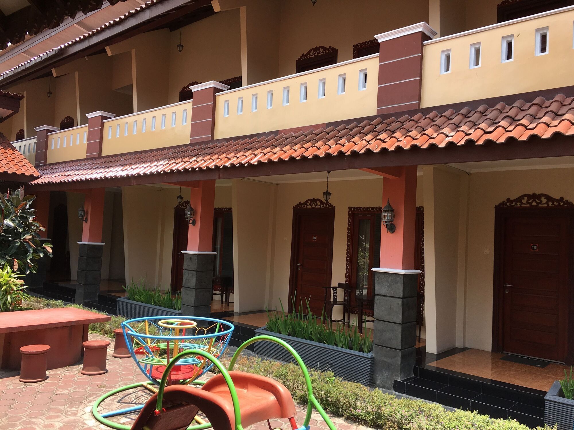 3C Familia Residence Yogyakarta Exteriör bild